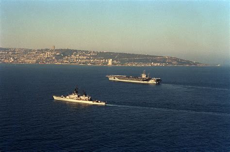 A Port Quarter View Of The Guided Missile Cruiser Uss Belknap Cg 26 Front And The Nuclear