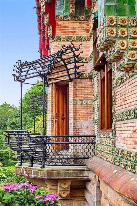 El Capricho De Gaud Una Joya Arquitect Nica En El Norte De Espa A