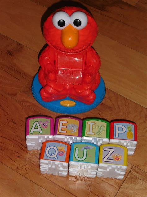 Sesame Street Elmos Find And Learn Alphabet Blocks Hasbro Complete