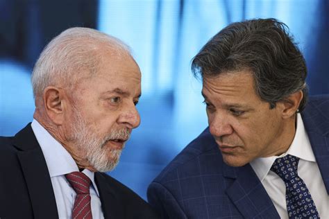 Haddad cancela viagem à Europa após pedido de Lula e disparada do dólar