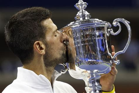 Tennis Djokovic Remporte Lus Open Et Égale Le Record Absolu De 24 Titres Du Grand Chelem I24news