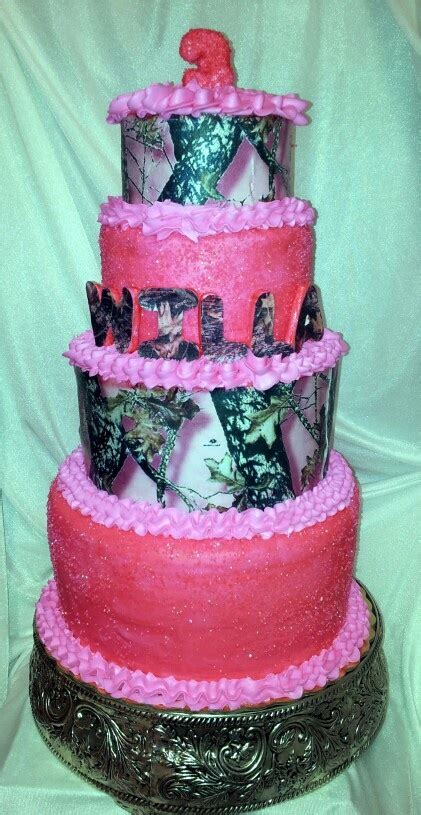 Pink Mossy Oak Camouflage Cake By Jammies Cakes Sweet 16 Cakes Camo