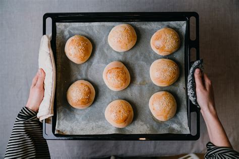 ᐅ Frische Brötchen einfrieren und aufbacken Tipps und Tricks