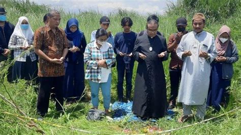 Doa Lintas Iman Di Tkp Penemuan Jasad Iwan Budi Bareng Gusdurian Yas