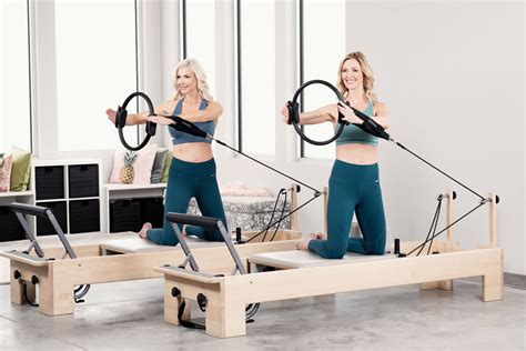 What are the best Reformer Pilates moves for a strong core?