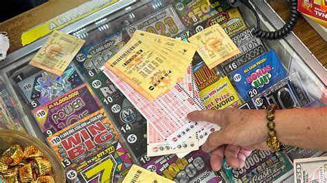 Woman Wins 1million Lottery Jackpot After Buying Ticket On Vacation But Ends Up Taking Home