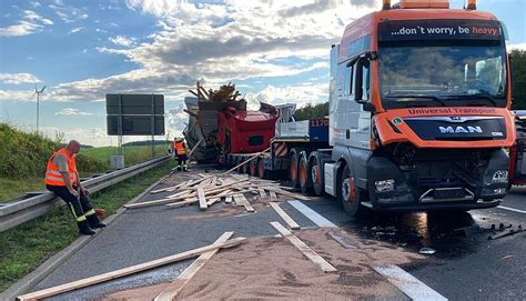 Erneut Schwerer Lkw Unfall Auf Der A Bei Bad Rappenau Stimme De