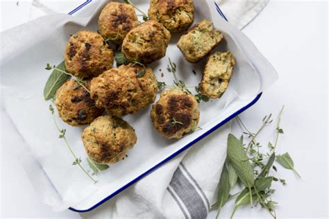 Vegetarian Christmas Stuffing Balls - Crisp