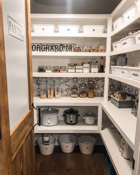 Farmhouse Pantry Ideas To Keep Your Kitchen Clutter Free