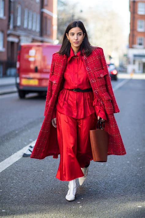 All-Red Outfits Are a Street Style Favorite at London Fashion Week ...