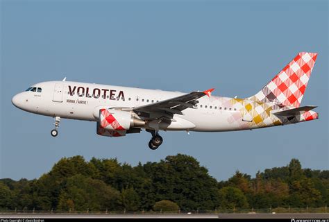 Ec Mtn Volotea Airlines Airbus A Photo By Alexis Boidron Id