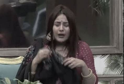 Bigg Boss 13 Salman Khan Shehnaz Kaur Gill About Her Depression