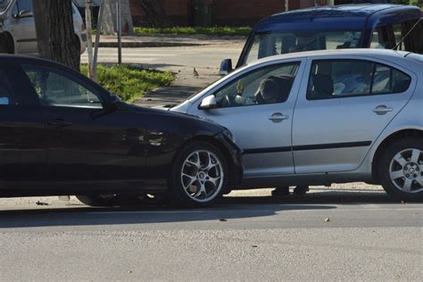 Foto Video Sudar Bmw A I Kode Na Jednom Od Najprometnijih Raskri Ja