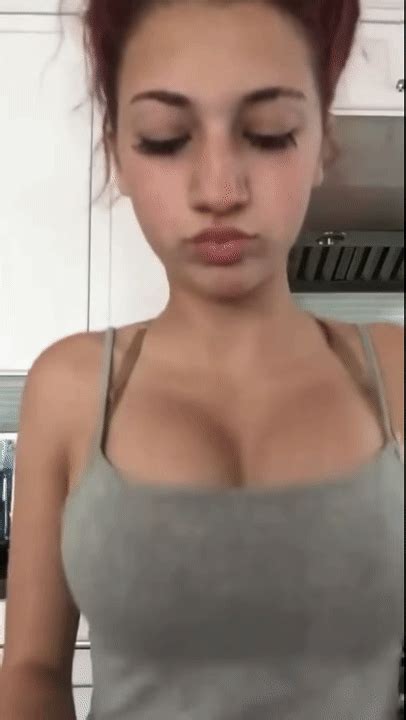 Boobs Sexy Gif Boobs Sexy Tiktok Discover And Share Gifs | Sexiz Pix