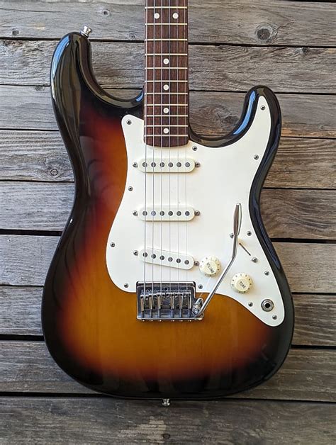 1982 Fender Stratocaster Dan Smith Era With Original Reverb Canada