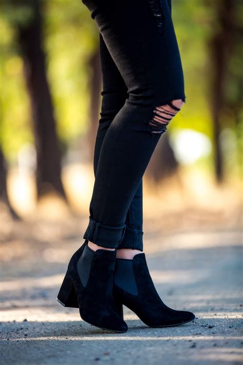 8 Stylish & Simple Ways to Wear Black Booties