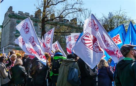 ZNP ogłasza pogotowie protestacyjne W tle wynagrodzenia