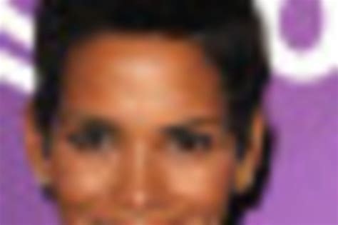 Naked Beauties The Latest Trend Is Nude Makeup Essence