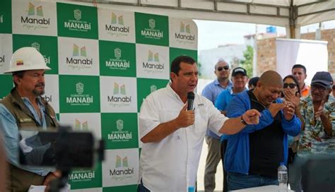 Prefecto de Manabí Leonardo Orlando Seguimos viviendo con el mismo