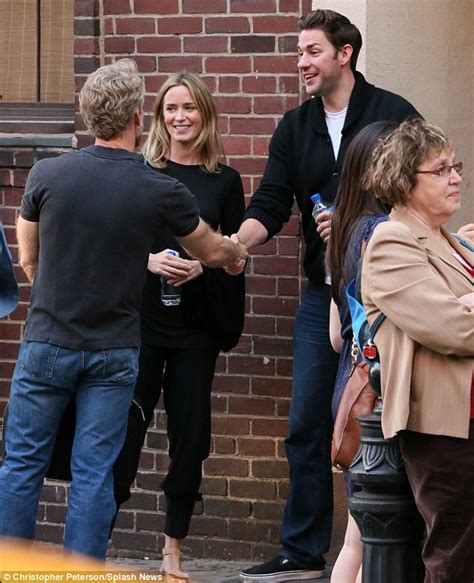 John Krasinski Takes Wife Emily Blunt To See His Former Tv Spouse Jenna