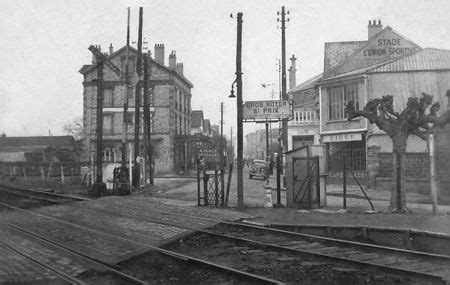 La rue du Gros Noyer à Ermont hier et aujourd hui série 1