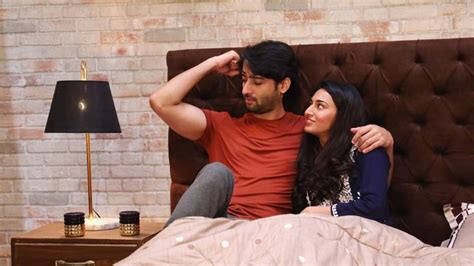 Erica Fernandes Is On A Meme Fest Shares Pictures With Shaheer Sheikh