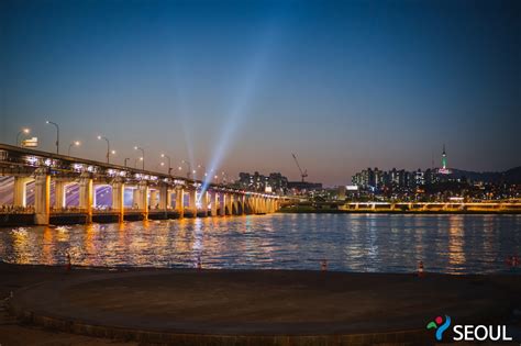 ハンガン 漢江 で楽しむユニークな見どころチャムスギョ 潜水橋 ソウル市