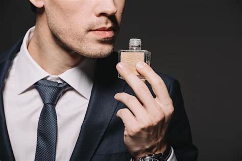 Comment Bien Choisir Son Parfum