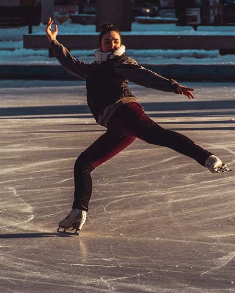 Figure Skater Ice Skating Aesthetic Hd Phone Wallpaper Pxfuel