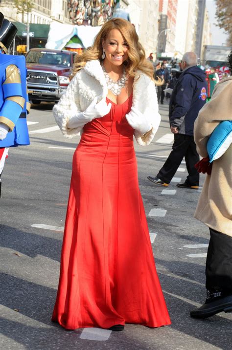 Mariah Carey 2015 Macys Thanksgiving Day Parade In Nyc • Celebmafia