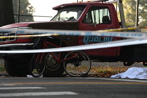 Bicyclist Fatally Struck By Tractor Trailer In Brooklyn Amnewyork