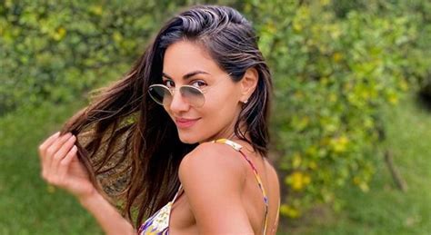 Valerie Dom Nguez Enciende Instagram Con Una Sensual Foto En Bikini