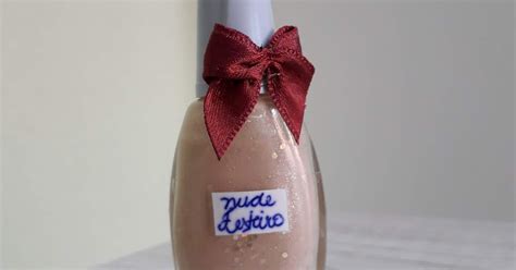 Papo De Esmalte Esmalte Da Vez Nude Festeiro By Aninha Briguente