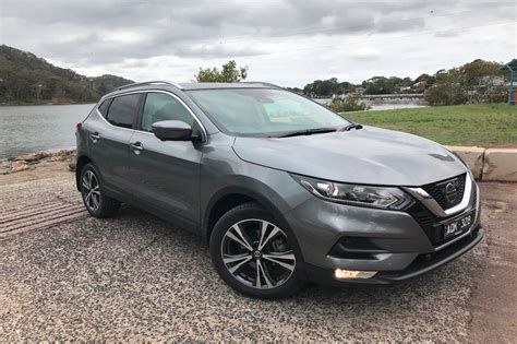 Auto Review 2018 Nissan Qashqai ST L