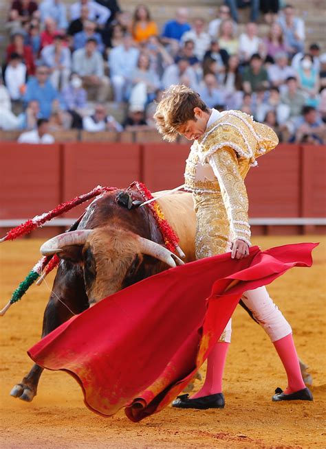 Álvaro Burdiel da la única vuelta al ruedo en la segunda novillada