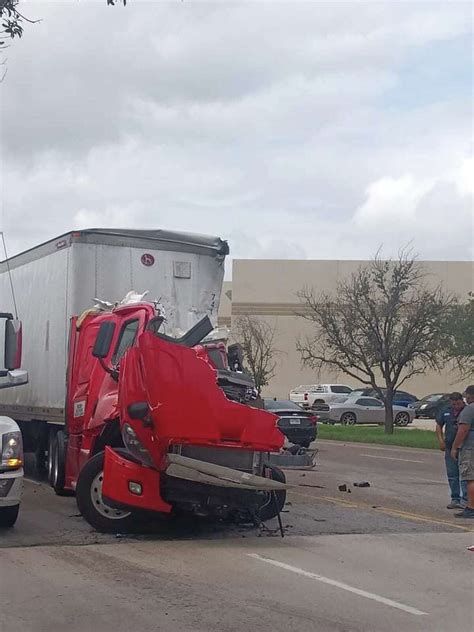 Fatal Crash Causes Killam Industrial Boulevard Closure