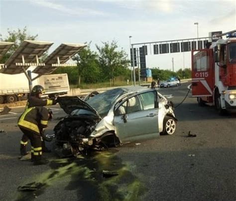 Incidente sulla Roma Civitavecchia a tutta velocità nell area di