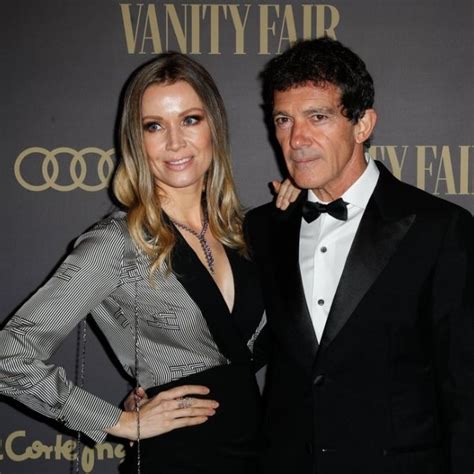 Antonio Banderas Junto A Su Novia Nicole Kimpel En La Fiesta