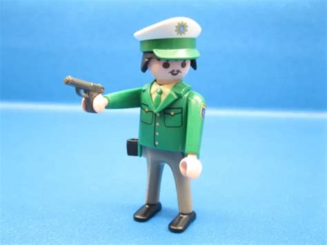 Polizist Mit Pistole Figur Polizei City Life Playmobil Pf Eur