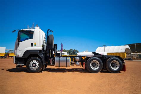 2022 Isuzu Fxy240 350 6×4 Prime Mover Plantman