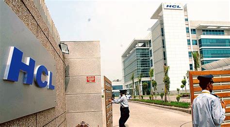 Hcl Tech Q1 Net Profit Falls 8 6 Misses Estimates Industry News