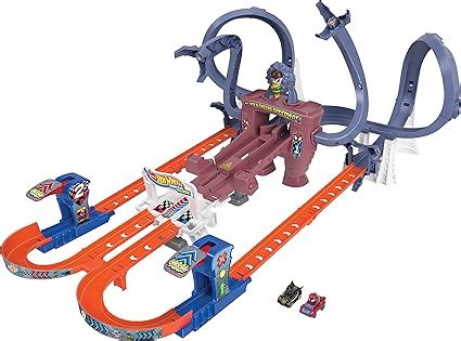 Hot Wheels RacerVerse Spider Mans Web Slinging Speedway Track Set With Hot Wheels Racers Spider
