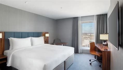 Hilton Garden Inn London Heathrow Terminals 2 And 3 - London, Heathrow ...