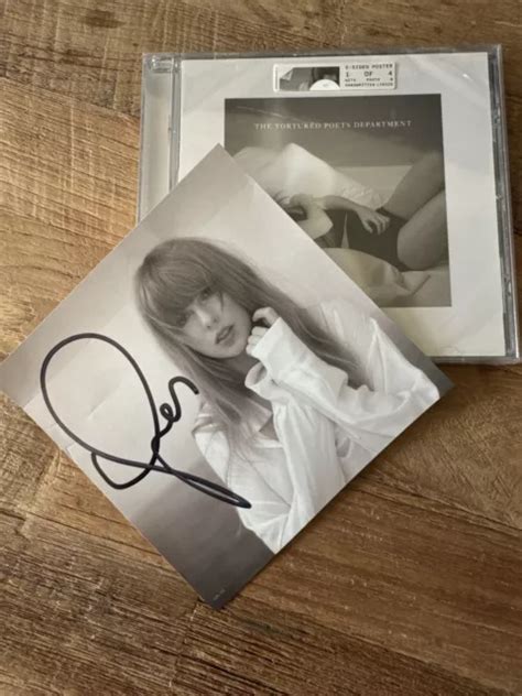 CD DU DÉPARTEMENT des poètes torturés de Taylor Swift signature