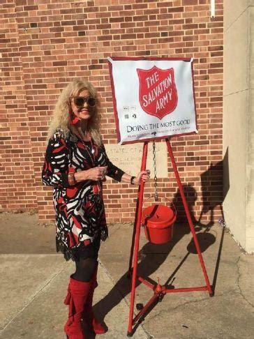 Salvation Army Aims To Raise 1 5M In 4 Hour Red Kettle Challenge