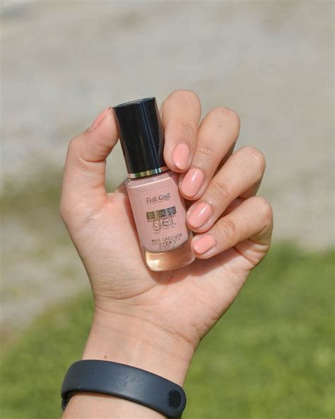 Oriflame The One Ultimate Gel Nail Lacquer Top Coat Nude Sorbet Lilac Snow Rich Goldmine