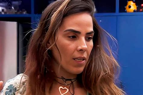 Endividada Wanessa Camargo revela ter feito empréstimo antes de entrar