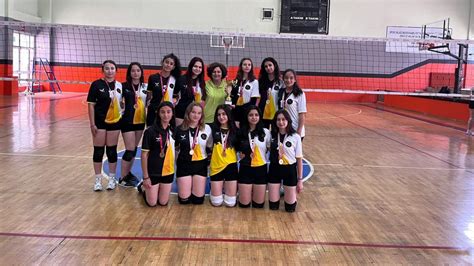 Kiz Voleybol Takimimiz Yon Oldu Ertu Rul Seyhan Anadolu Lisesi