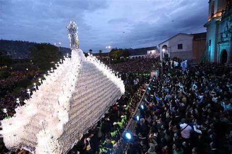 Semana Santa Ayacucho Multitud Acompa En La Procesi N Del Pascua De