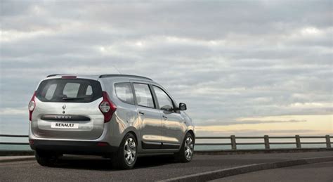 Renault Lodgy unveiled; goes on sale in Ukraine